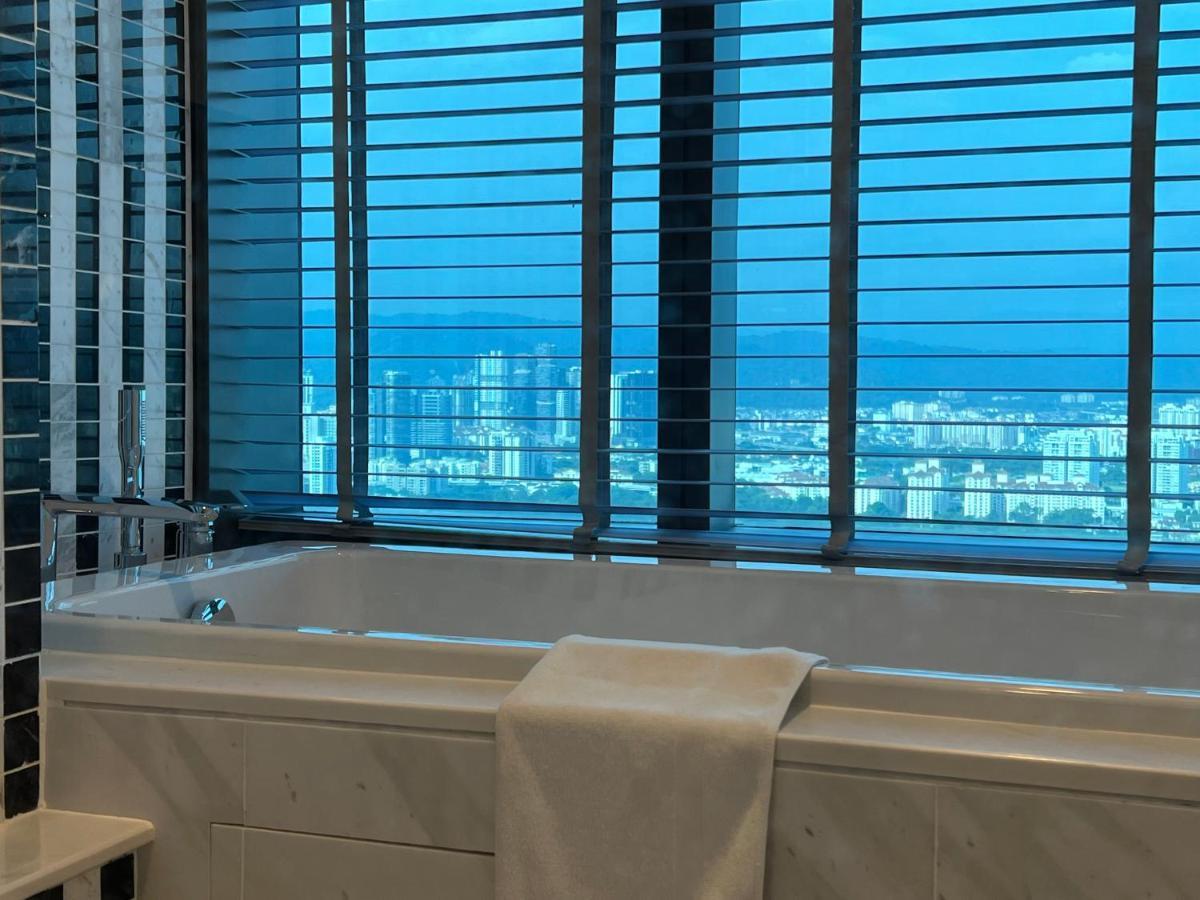 Eaton Suites Klcc Куала-Лумпур Экстерьер фото